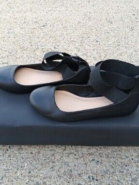 Classic Black Women’s Ballet Flats with Kris Cross Ankle Strap Size 4 Or 5